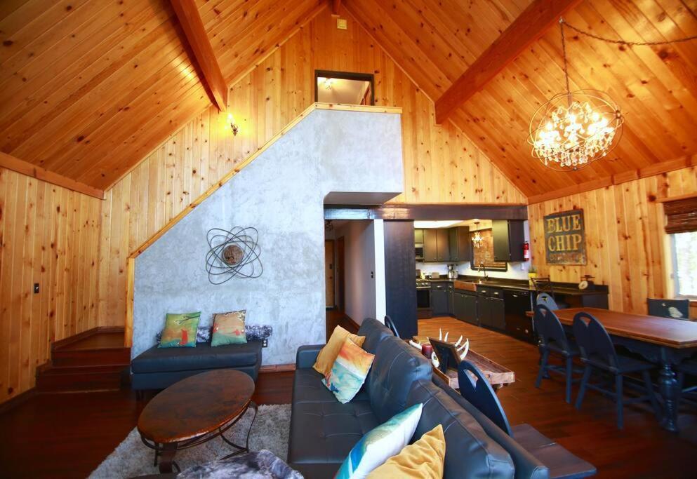 Glimmer Chalet Treetop A-Frame Cabin Lake View Lake Arrowhead Eksteriør bilde