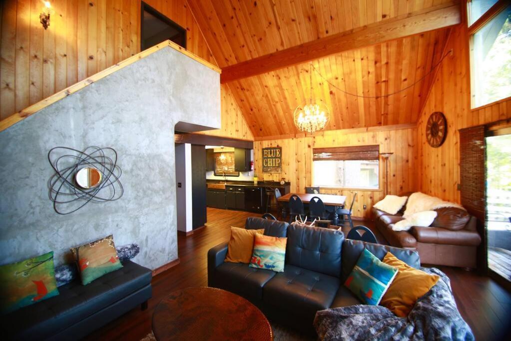 Glimmer Chalet Treetop A-Frame Cabin Lake View Lake Arrowhead Eksteriør bilde