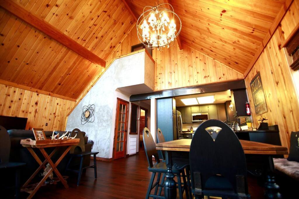Glimmer Chalet Treetop A-Frame Cabin Lake View Lake Arrowhead Eksteriør bilde